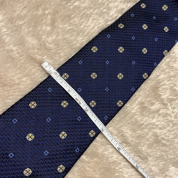 BROOKS BROTHERS Basketweave Flower And Square Tie - Picture 7 of 8